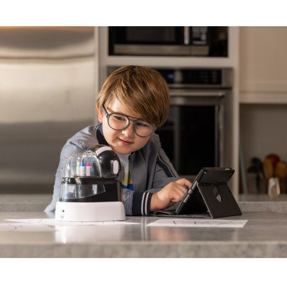 Programovateľný kresliaci robot Artie Max