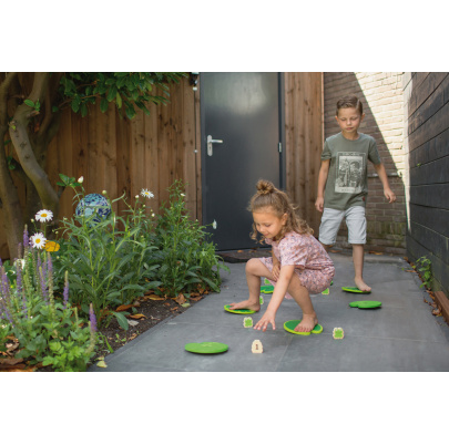 Balančná hra so žabkami