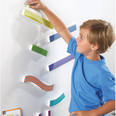 Magnetická guľôčková dráha