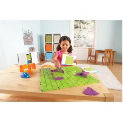 Robotická myš s bludiskom