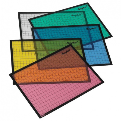 Podložky na stôl v piatich farbách